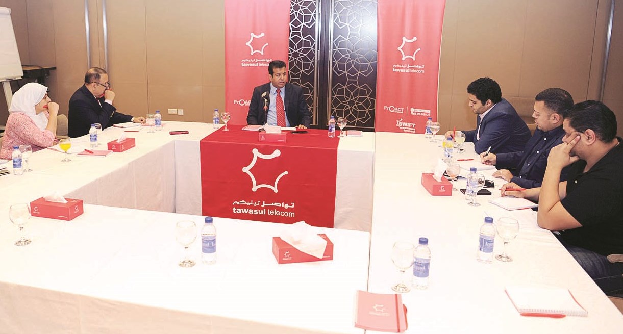 u0627u0644u0645u0637u064au0631u064a u062eu0644u0627u0644 u0627u0644u0645u0624u062au0645u0631 u0627u0644u0635u062du0627u0641u064a (u062au0635u0648u064au0631 u0637u0627u0631u0642 u0639u0632u0627u0644u062fu064au0646)