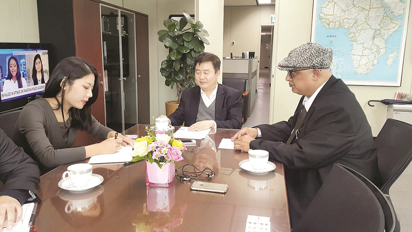 u0648u0648u0646 u0647u064a u0633u064au0648u063a u0645u062au062du062fu062bu0627u064b u0644u0644u0632u0645u064au0644 u062eu0627u0644u062f u0627u0644u0634u0631u0642u0627u0648u064a u0628u062du0636u0648u0631 u0627u0644u0645u062au0631u062cu0645u0629 u0644u064a u062cu064au0647u0627u064a