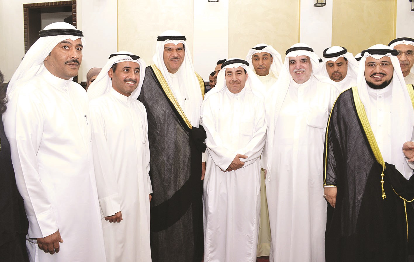 u0627u0644u062du0645u0648u062f u064au062au0648u0633u0637 u0623u062fu0628u0627u0621 u0627u0644u0643u0648u064au062a (u062au0635u0648u064au0631 u0628u0633u0627u0645 u0632u064au062fu0627u0646)