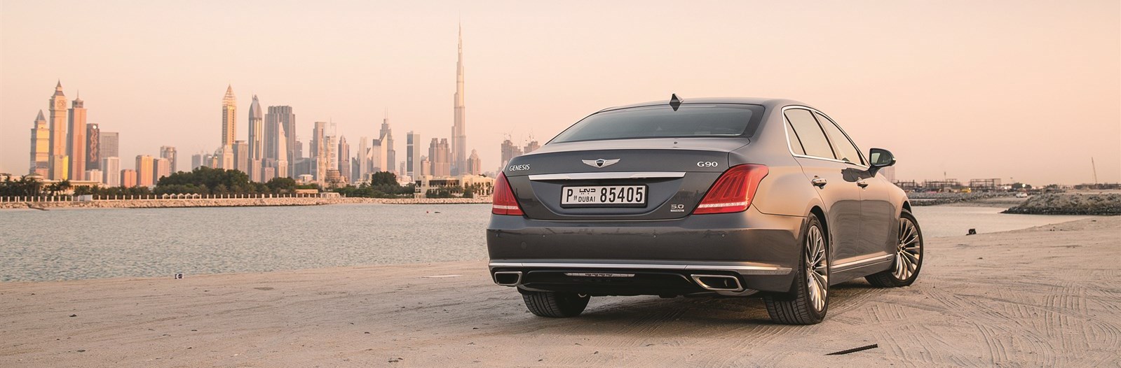 تصميم الجزء الخلفي جاء متناسقاً للغاية مع الواجهة الأمامية