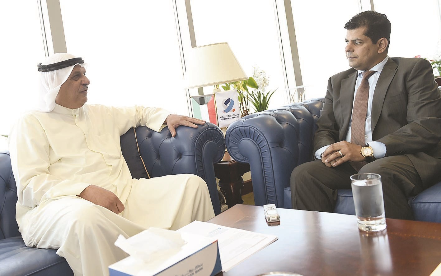 العجيل متحدّثاً لـ «الراي» (تصوير جاسم بارون)