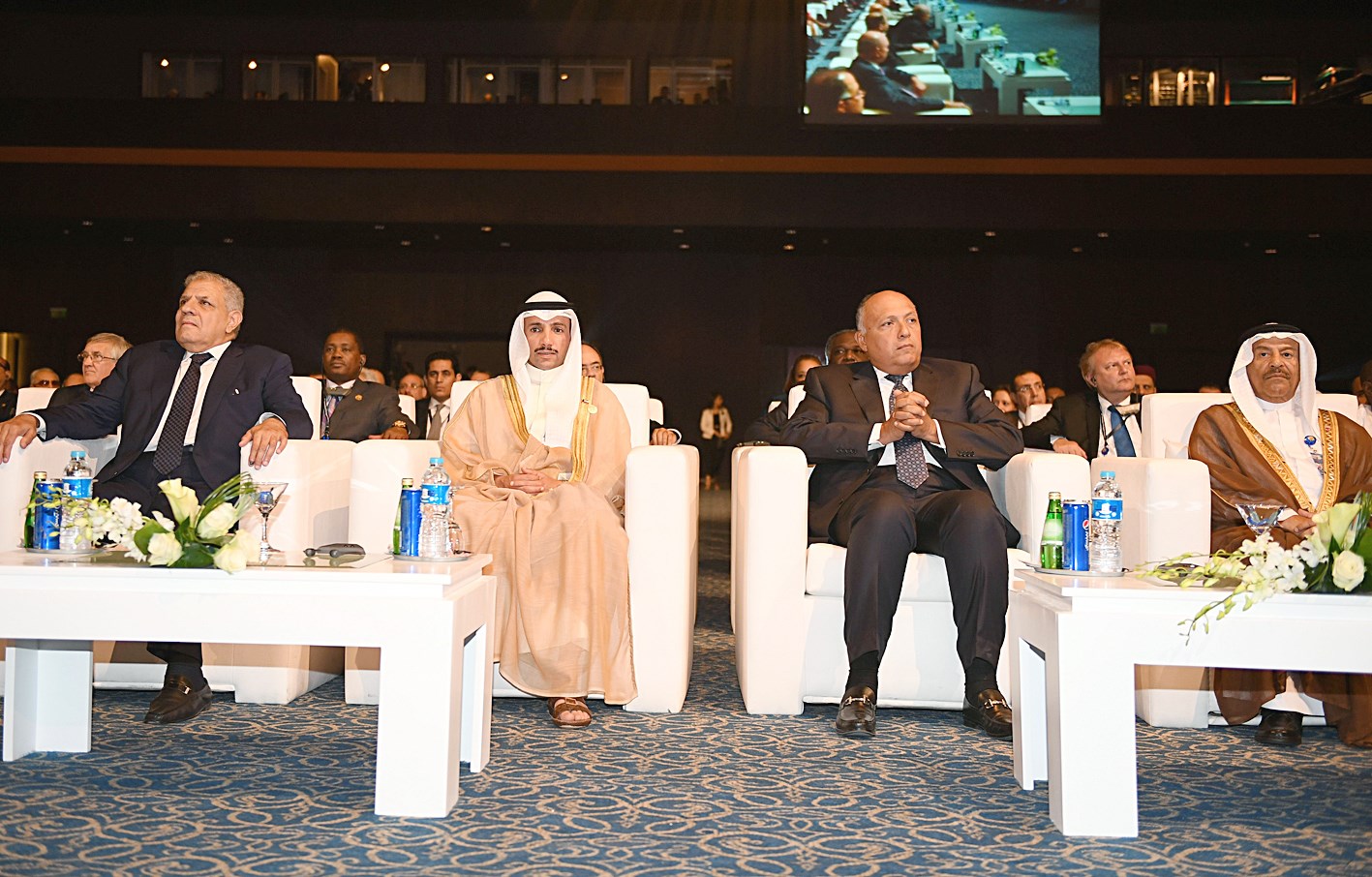 u0627u0644u063au0627u0646u0645 u0645u062au0648u0633u0637u0627u064b u0645u062du0644u0628 u0648u0634u0643u0631u064a u0641u064a u0627u062du062au0641u0627u0644u064au0629 u0627u0644u0628u0631u0644u0645u0627u0646 u0627u0644u0645u0635u0631u064a