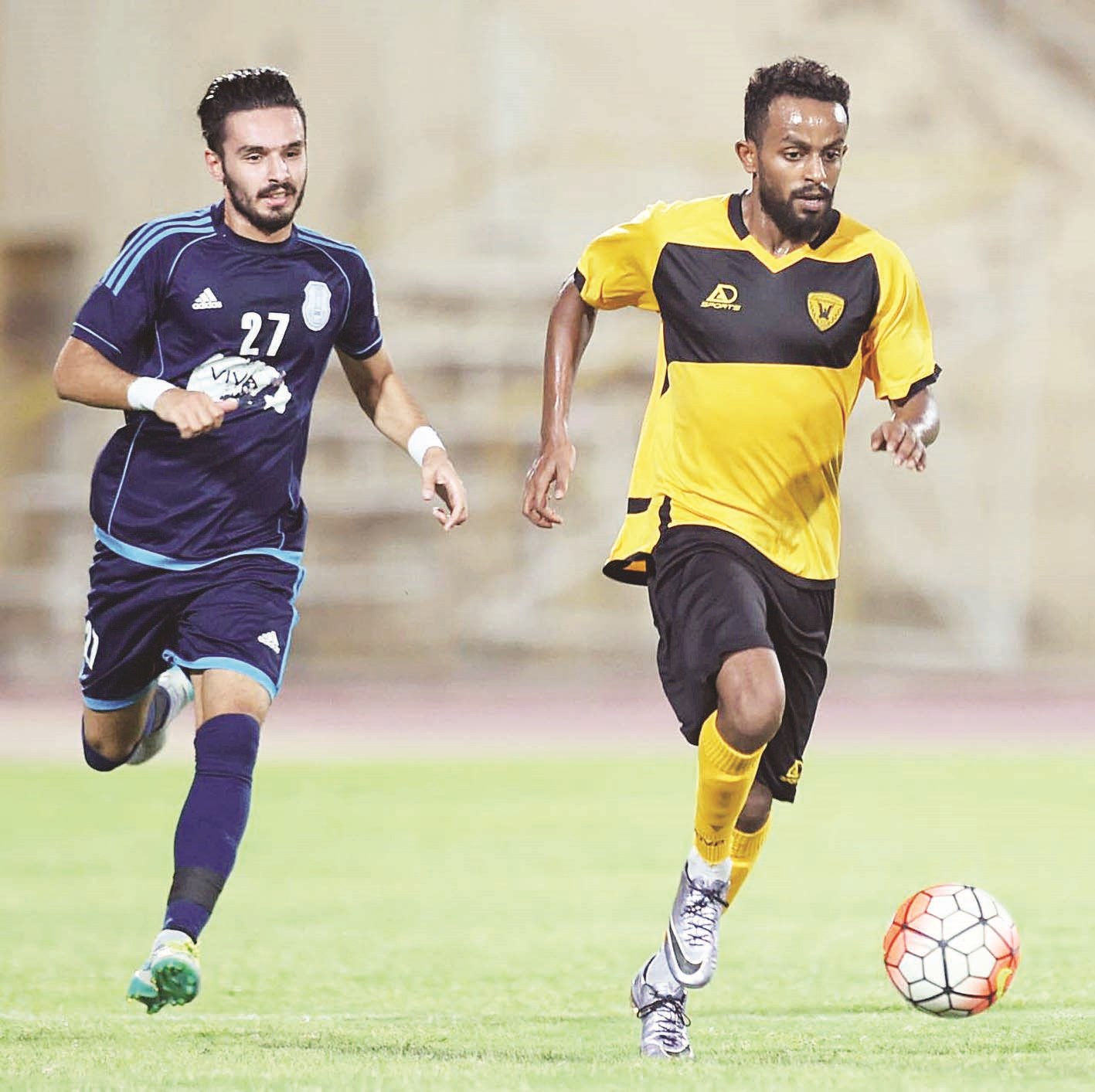 u0636u0627u0631u064a u0633u0639u064au062f u064au062au0642u062fu0645 u0628u0627u0644u0643u0631u0629 u062eu0644u0627u0644 u0627u0644u0645u0628u0627u0631u0627u0629 u0623u0645u0627u0645 u0627u0644u064au0631u0645u0648u0643      (u062au0635u0648u064au0631 u0627u0644u0645u0631u0643u0632 u0627u0644u0627u0639u0644u0627u0645u064a - u0646u0627u062fu064a u0627u0644u0642u0627u062fu0633u064au0629)