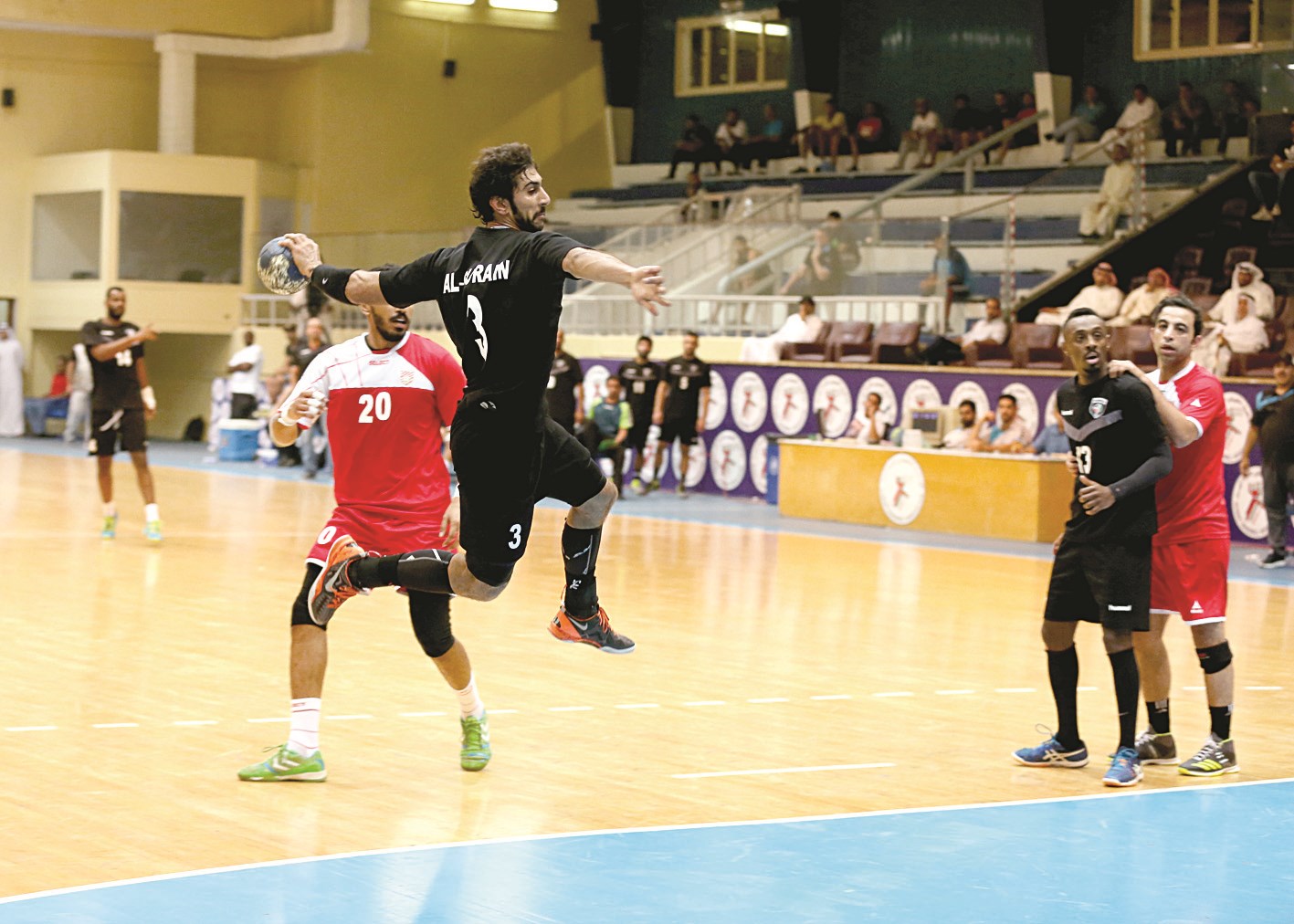 u0627u0628u0631u0627u0647u064au0645 u0627u0644u0623u0645u064au0631 u064au0635u0648u0628 u0639u0644u0649 u0645u0631u0645u0649 u0627u0644u0635u0644u064au0628u062eu0627u062a     (u062au0635u0648u064au0631 u0628u0633u0627u0645 u0632u064au062fu0627u0646)