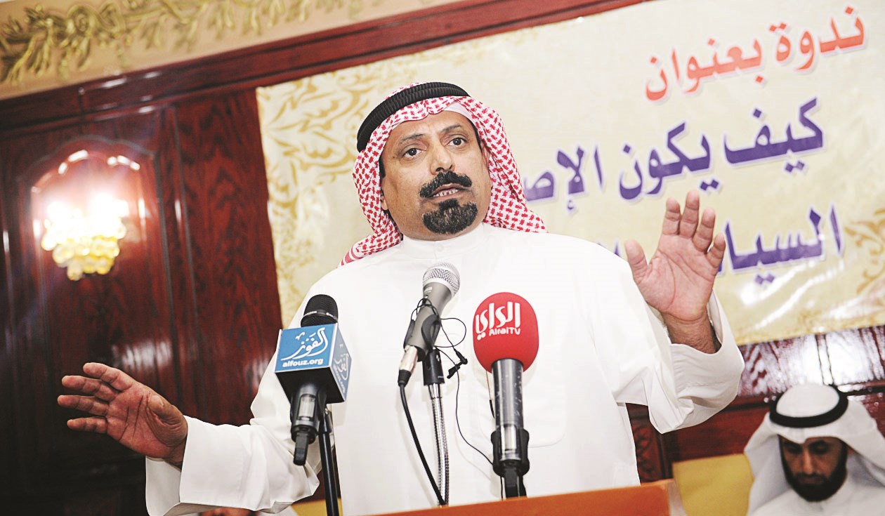 القحص متحدثا