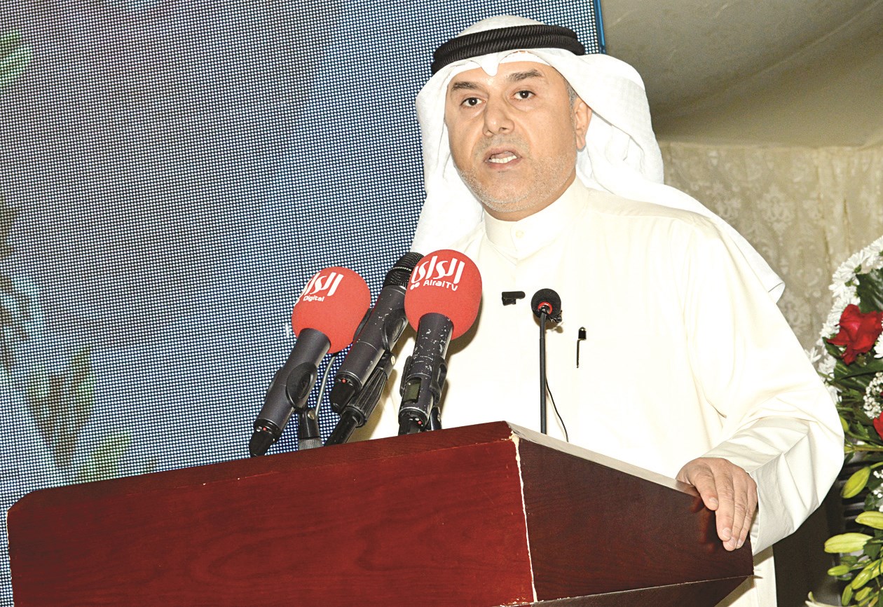 u0627u0644u062au0645u064au0645u064a u0645u062au062du062fu062bu0627u064b (u062au0635u0648u064au0631 u0628u0633u0627u0645 u0632u064au062fu0627u0646)