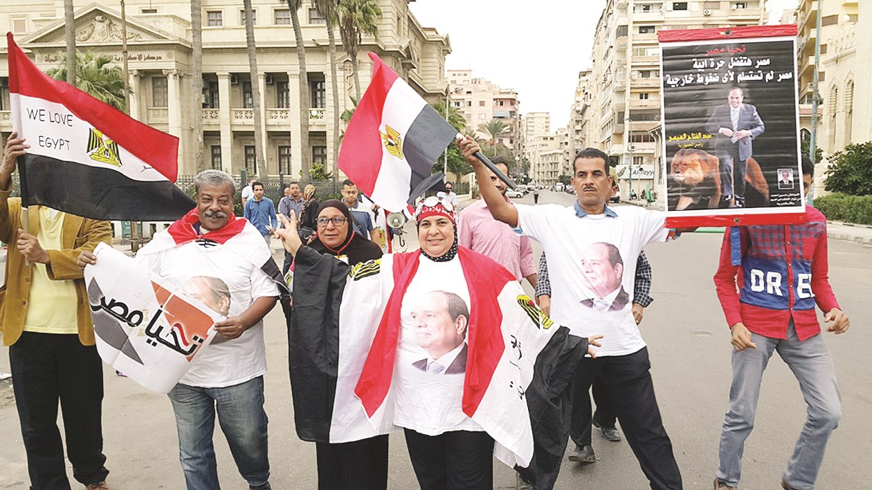 u0645u062au0638u0627u0647u0631u0648u0646 u0645u0624u064au062fu0648u0646 u0644u0644u0633u064au0633u064a u0641u064a u0645u064au062fu0627u0646 u0627u0644u0642u0627u0626u062f u0625u0628u0631u0627u0647u064au0645 u0641u064a u0627u0644u0625u0633u0643u0646u062fu0631u064au0629 u0623u0645u0633 (u062eu0627u0635 - u00abu0627u0644u0631u0627u064au00bb)