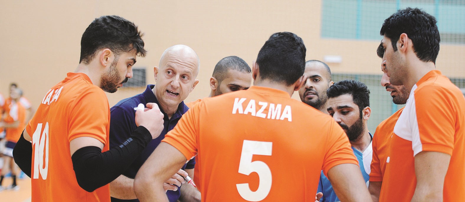 u0645u062fu0631u0628 u0643u0627u0638u0645u0629 u0627u0644u0643u0633u0646u062fu0631 u0628u064au0644u064au062au0634 u064au0648u062cu0647 u0644u0627u0639u0628u064au0647  (u062au0635u0648u064au0631 u0633u0639u0648u062f u0633u0627u0644u0645)