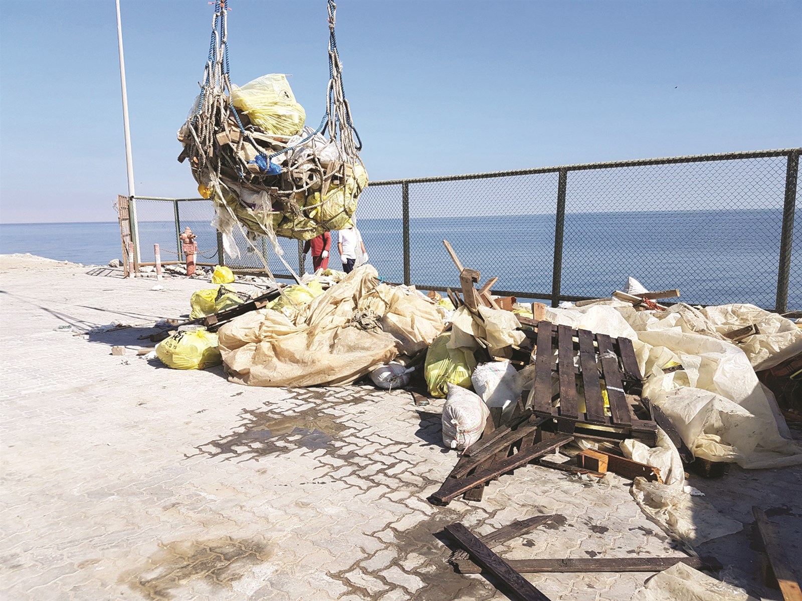 u062cu0627u0646u0628 u0645u0646 u0627u0644u0645u062eu0644u0641u0627u062a u0627u0644u0645u0646u062au0634u0644u0629