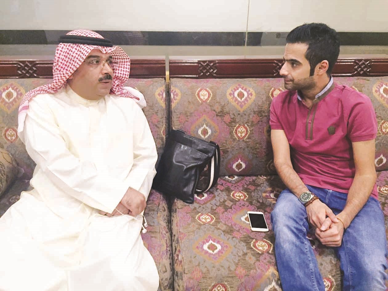 المسباح متحدثاً إلى الزميل حمود العنزي