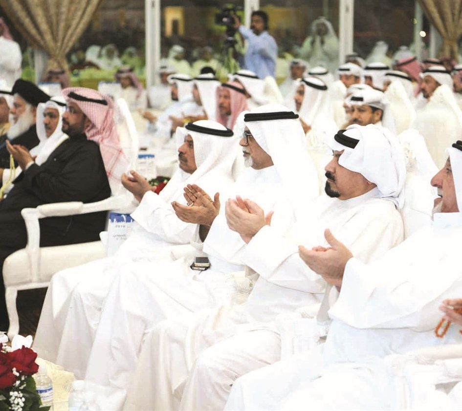 حضور ندوة التميمي يحيّون مواقفه  (تصوير طارق عزالدين)