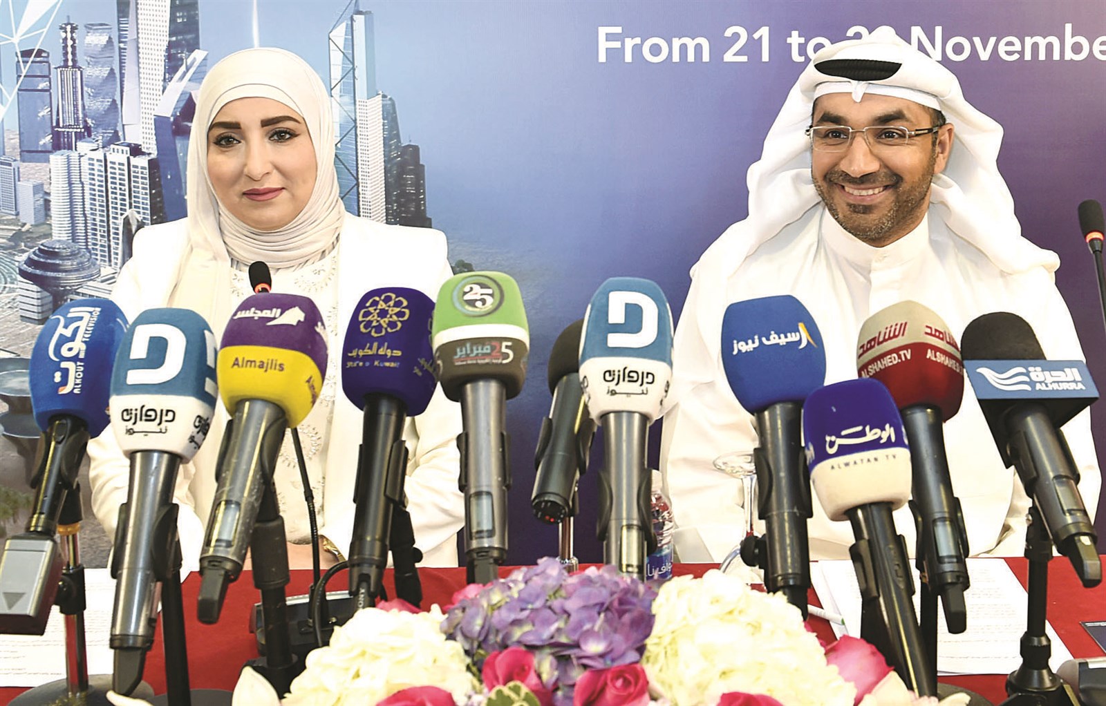 u0635u0641u0631 u0648u0627u0644u0639u0646u0632u064a u0641u064a u0627u0644u0645u0624u062au0645u0631 u0627u0644u0635u062du0627u0641u064a (u062au0635u0648u064au0631 u0633u0639u062f u0647u0646u062fu0627u0648u064a)