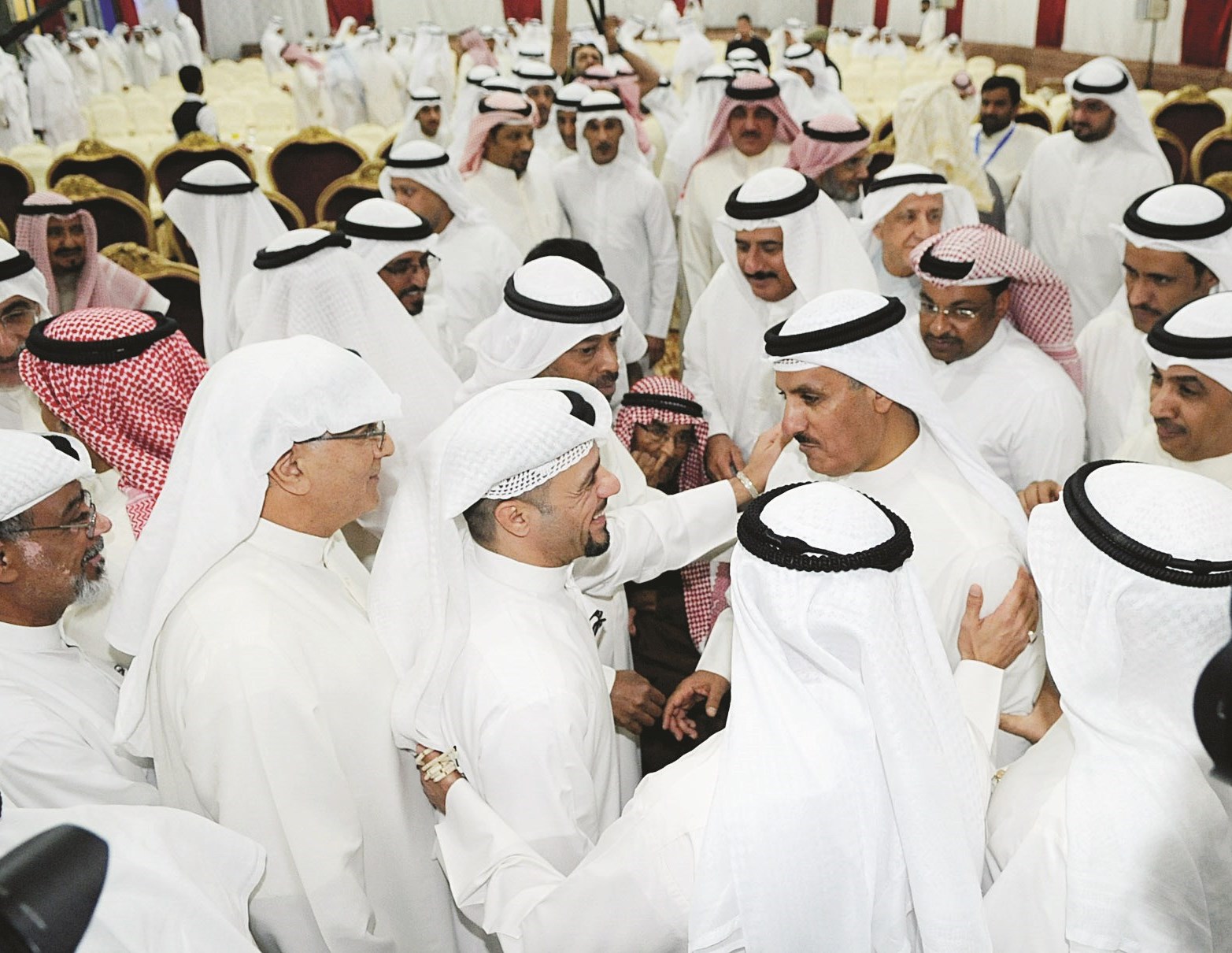 الحريتي مرحباً بأبناء دائرته