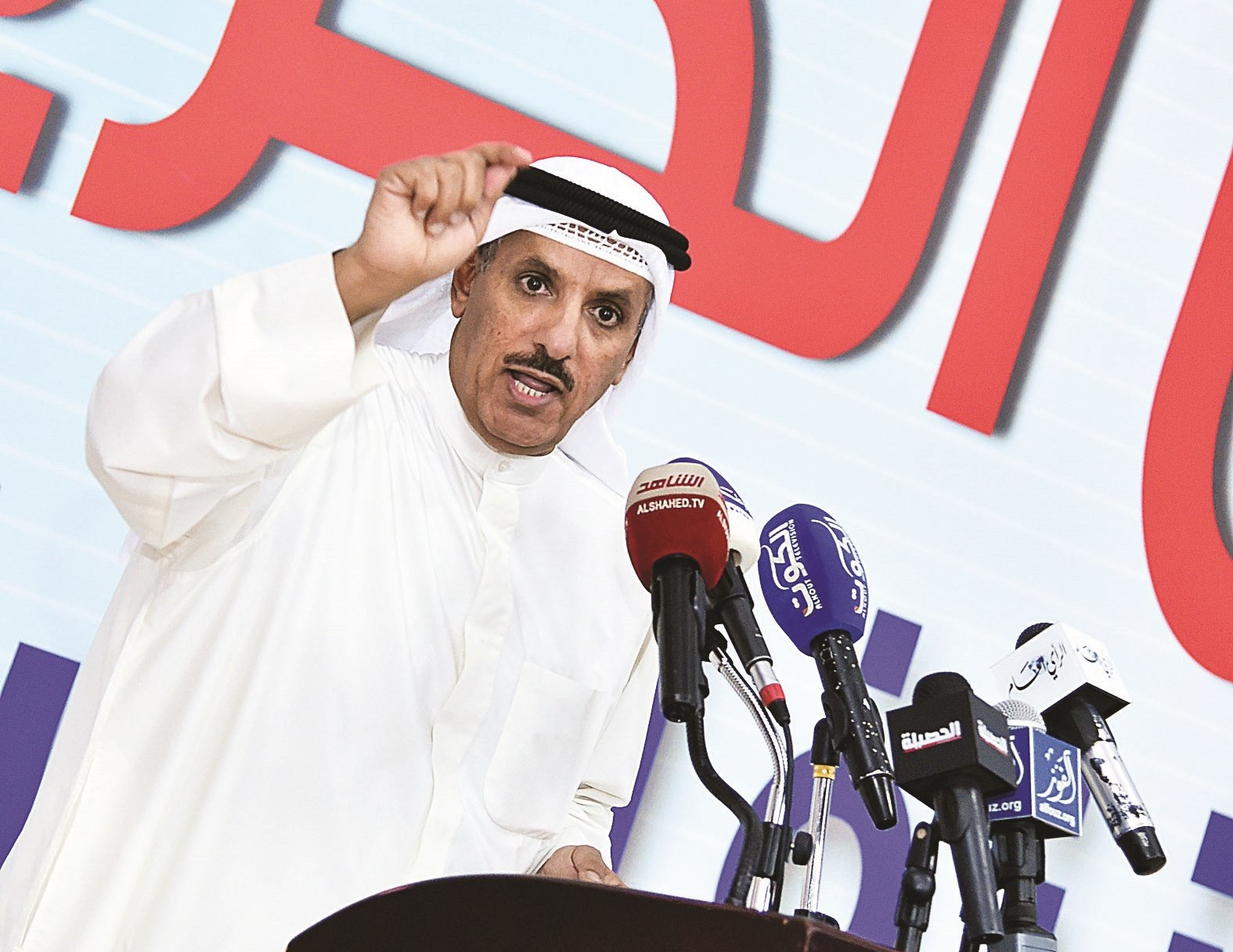 u062du0633u064au0646 u0627u0644u062du0631u064au062au064a u0645u062au062du062fu062bu0627u064b u0641u064a u0627u0644u0646u062fu0648u0629  (u062au0635u0648u064au0631 u0643u0631u0645 u0630u064au0627u0628)