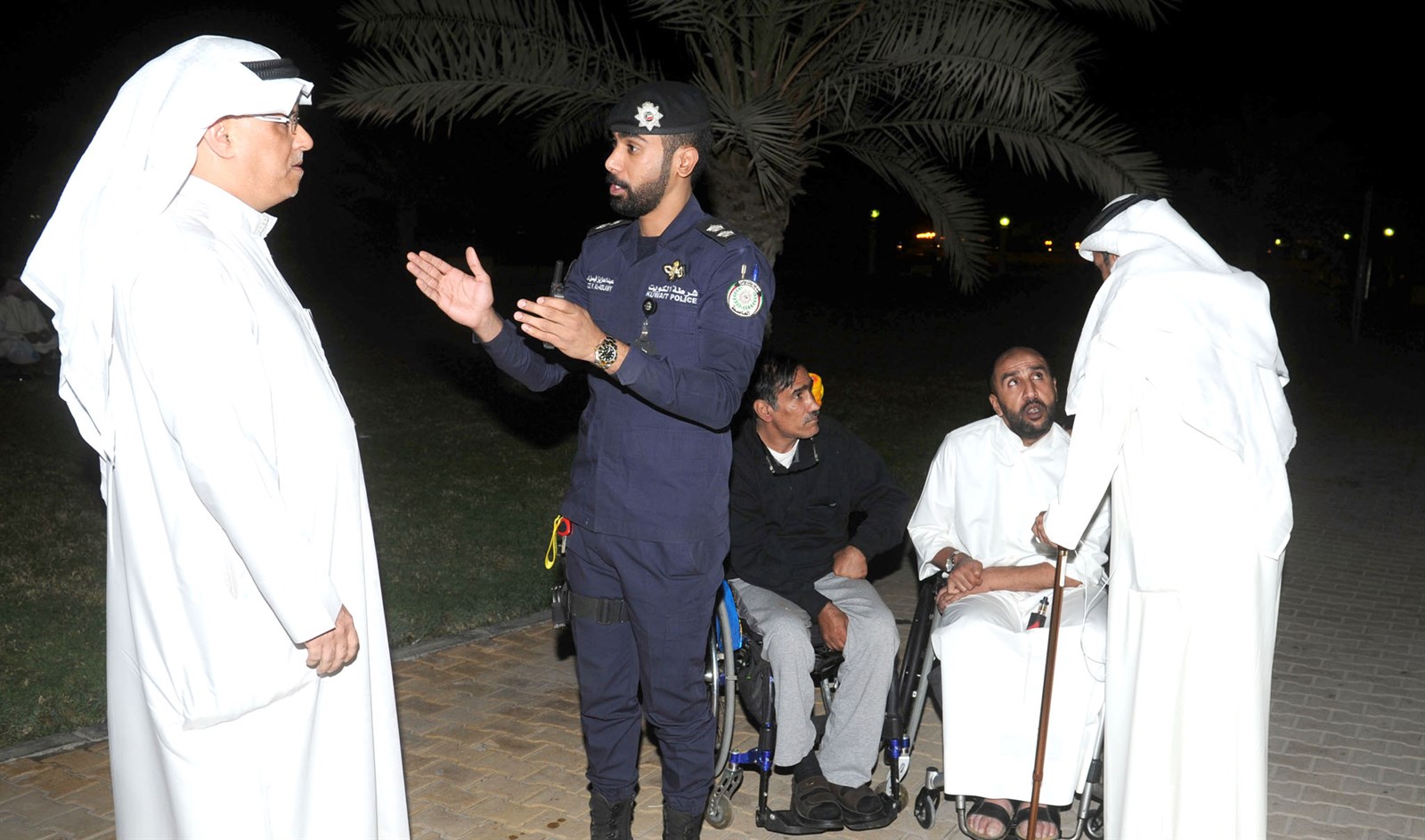 u0627u0644u0634u0645u0631u064a u0641u064a u062du0648u0627u0631 u0645u0639 u0631u062cu0627u0644 u0627u0644u0623u0645u0646 u0642u0628u0644 u0641u0636 u0627u0644u0627u0639u062au0635u0627u0645 (u062au0635u0648u064au0631 u0633u0639u0648u062f u0633u0627u0644u0645)