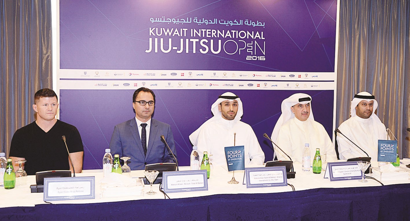 u0627u0644u0645u062au062du062fu062bu0648u0646 u0641u064a u0627u0644u0645u0624u062au0645u0631 u0627u0644u0635u062du0627u0641u064a    (u062au0635u0648u064au0631 u0632u0643u0631u064au0627 u0639u0637u064au0629)