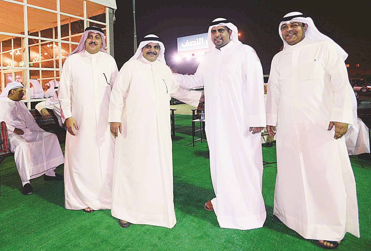 النصف متوسطا حمد الدبوس ومؤيد شهاب