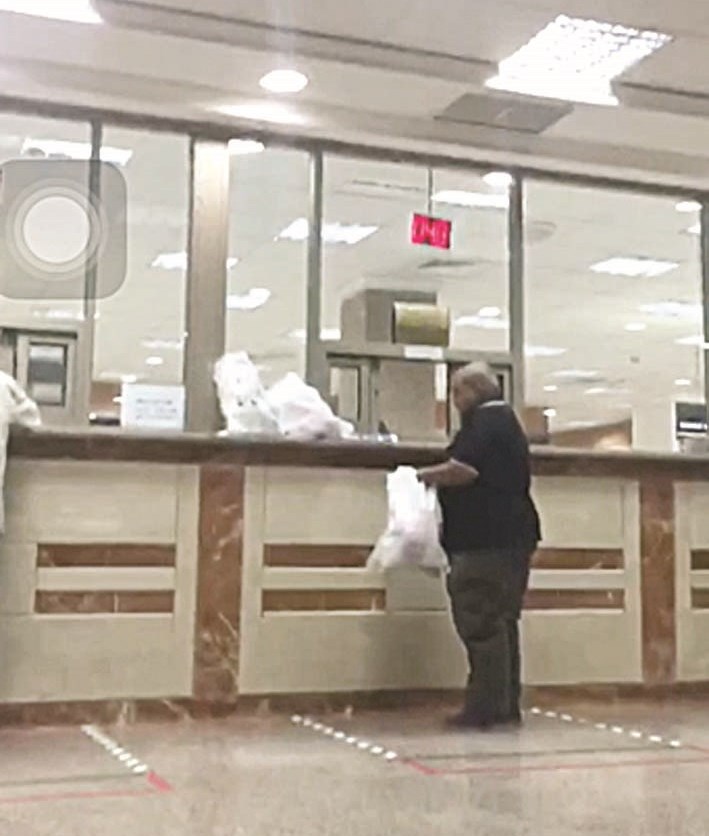 u0632u0648u062c u0627u0644u0645u0631u064au0636u0629 u064au0635u0631u0641 u062fu0648u0627u0621u0647u0627