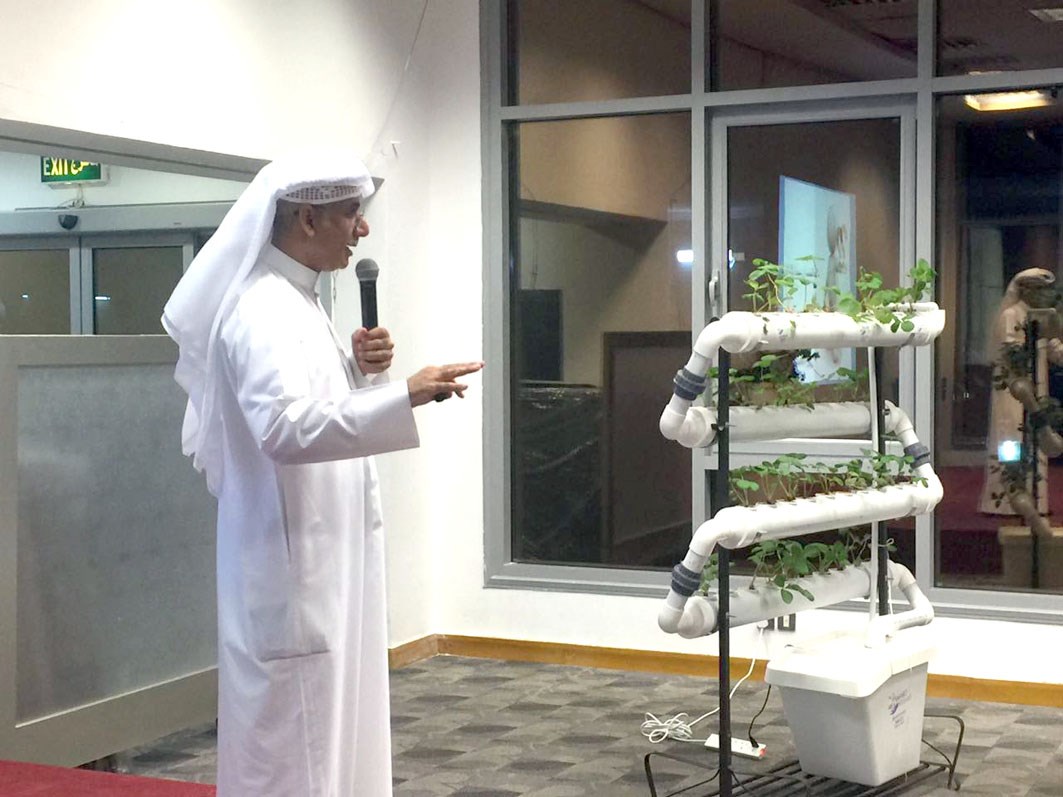 u0627u0644u0642u0631u064au0627u0646 u0645u062au062du062fu062bu0627u064b