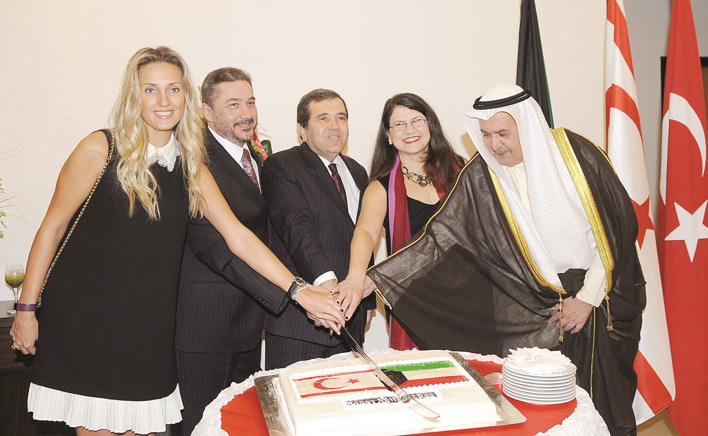 u0642u0637u0639 u0642u0627u0644u0628 u062du0644u0648u0649 u0627u0644u0627u062du062au0641u0627u0644 (u062au0635u0648u064au0631 u0643u0631u0645 u0630u064au0627u0628)