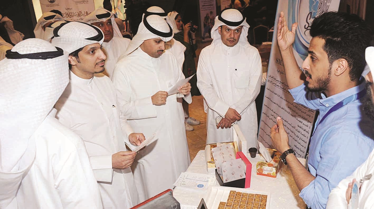 جولة في المعرض المصاحب للافتتاح