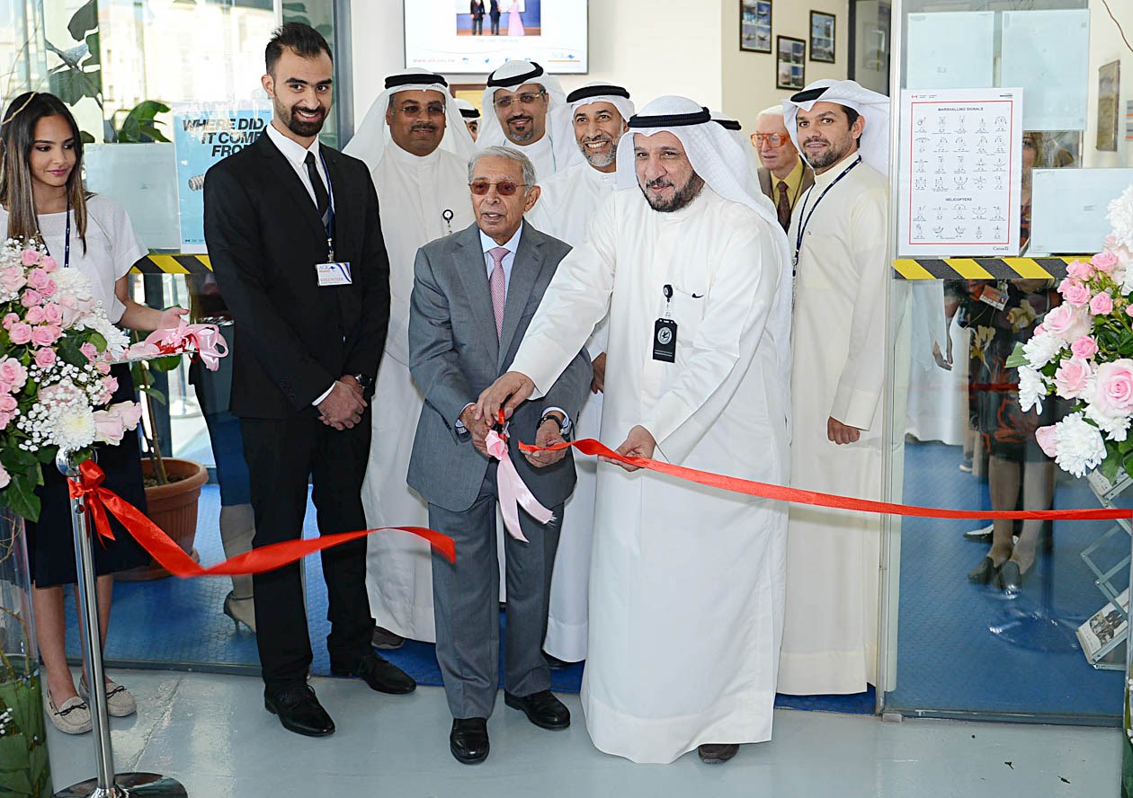 u0627u0644u0639u0646u0632u064a u0648u0627u0644u0634u0631u0647u0627u0646 u062eu0644u0627u0644 u0627u0641u062au062au0627u062d u0627u0644u0645u0639u0631u0636  (u062au0635u0648u064au0631 u0632u0643u0631u064au0627 u0639u0637u064au0629)