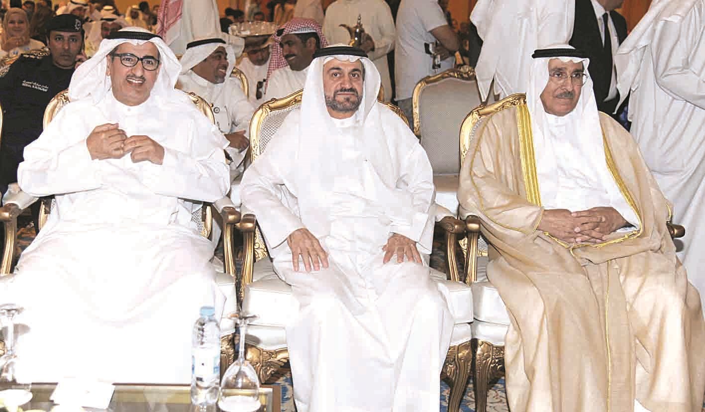 الجسار وصفر والإبراهيم خلال حفل الافتتاح