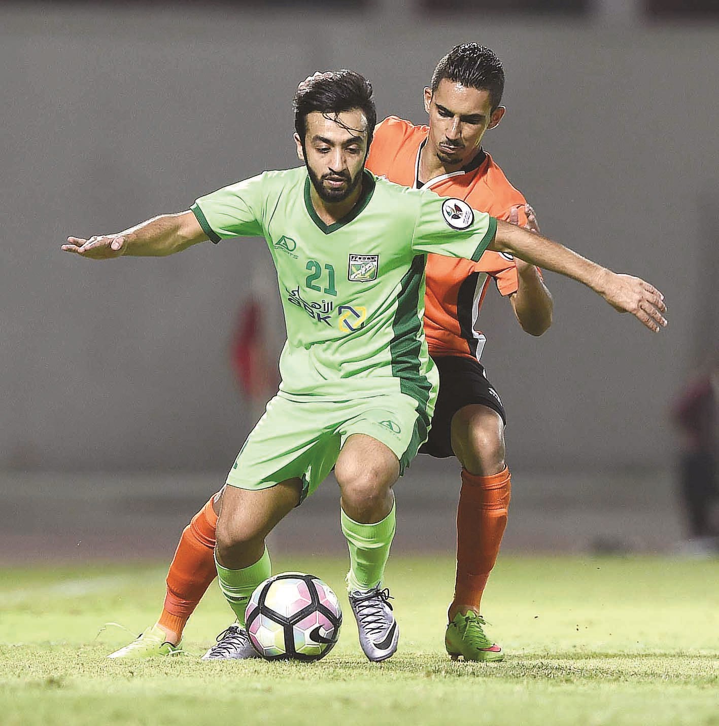 u0623u062du0645u062f u064au0648u0646u0633 u0644u0627u0639u0628 u0627u0644u0639u0631u0628u064a u0648u0639u0645u0631 u0627u0644u062du0628u064au062au0631 u0644u0627u0639u0628 u0643u0627u0638u0645u0629 u0641u064a u0635u0631u0627u0639 u0639u0644u0649 u0627u0644u0643u0631u0629rnrn(u062au0635u0648u064au0631 u062cu0627u0633u0645 u0628u0627u0631u0648u0646)