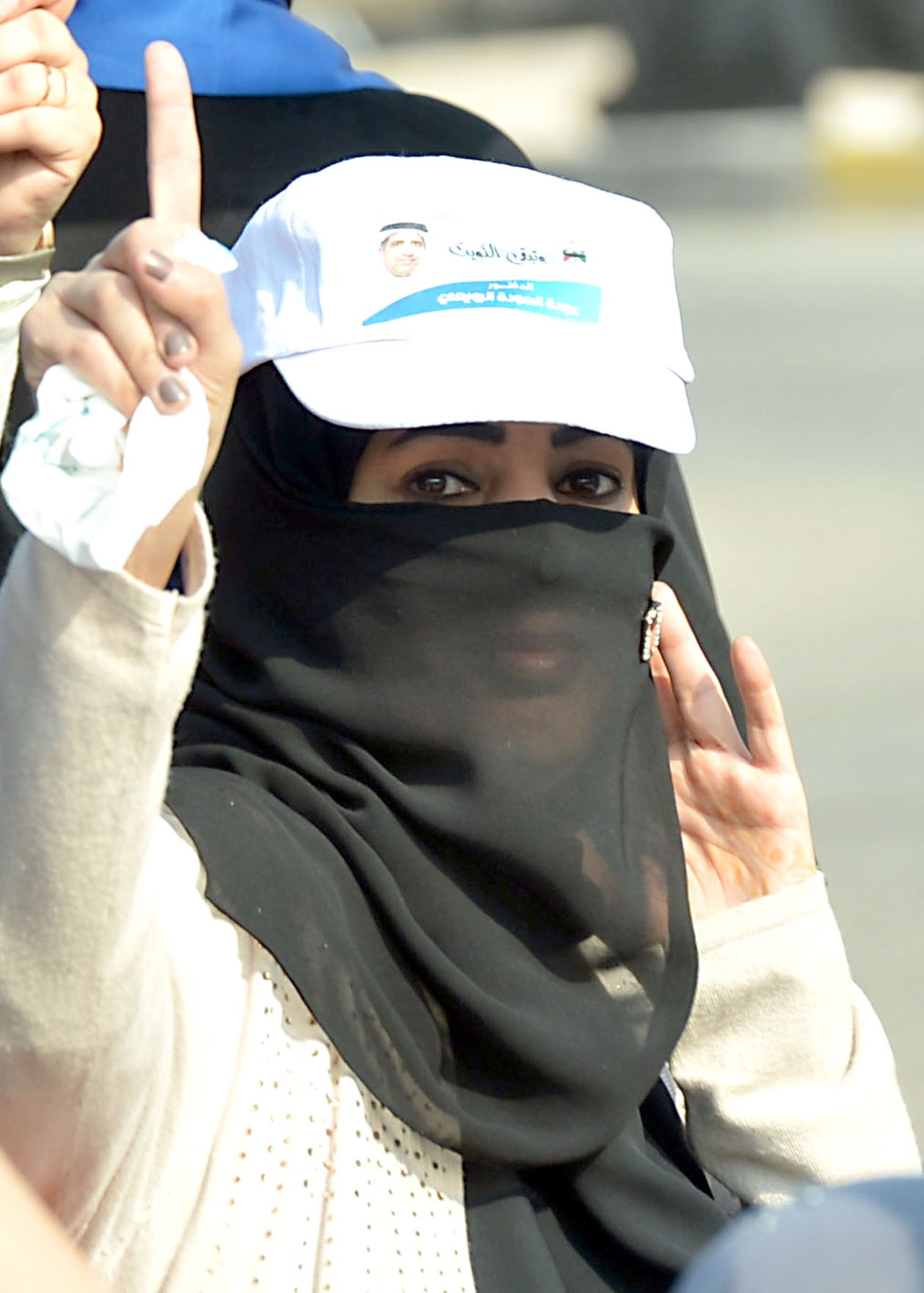 u0635u0648u062a u0648u0627u062du062fb(u062au0635u0648u064au0631 u0633u0639u062f u0647u0646u062fu0627u0648u064a)