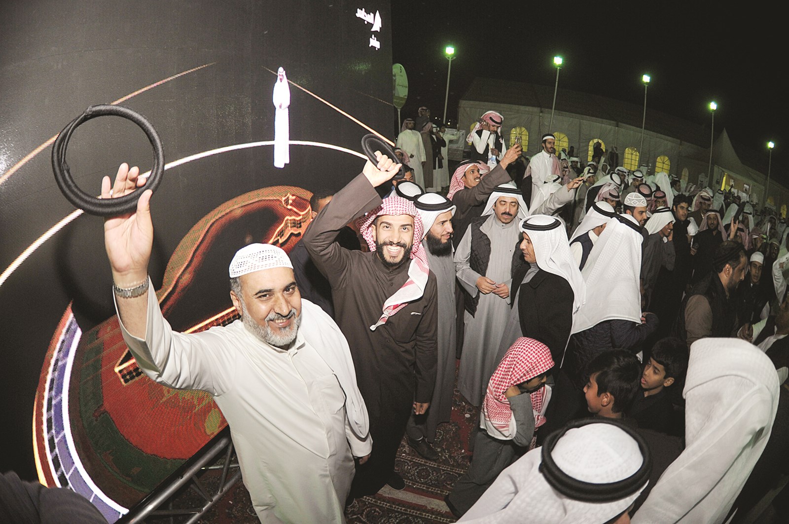 مهنئون في مقر الحميدي السبيعي