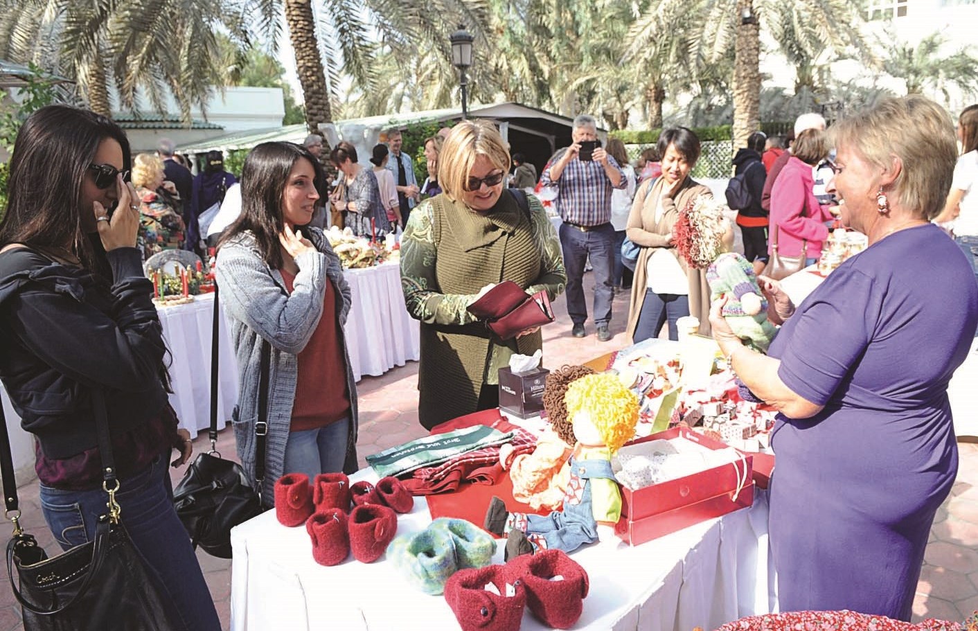 إقبال كبير على البازار