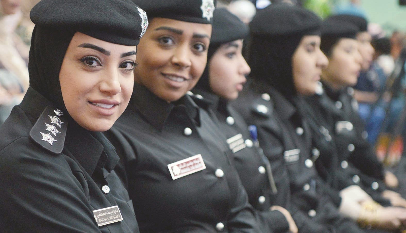 الشرطة النسائية حاضرة