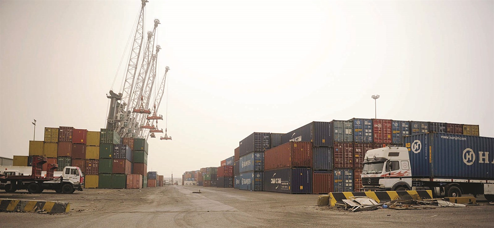 u0627u0644u0645u0646u0637u0642u0629 u0627u0644u062du0631u0629... u062du0627u0626u0631u0629 (u062au0635u0648u064au0631 u0646u0627u064au0641 u0627u0644u0639u0642u0644u0629)