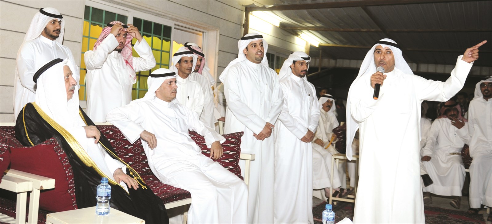 الجويعد متحدثاً