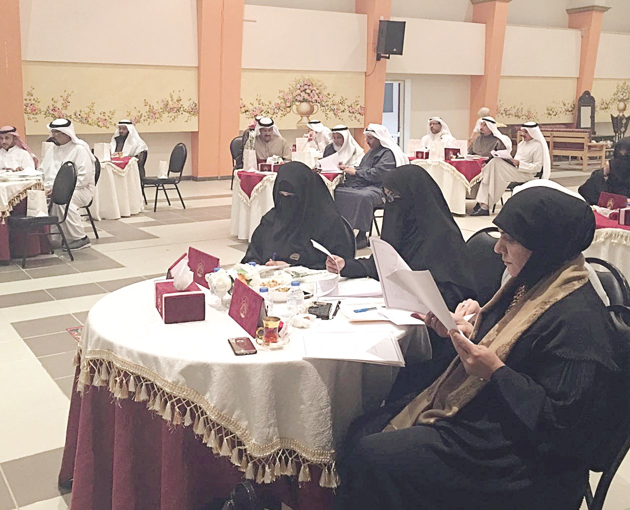 u062cu0627u0646u0628 u0645u0646 u0627u0644u0645u0634u0627u0631u0643u064au0646 u0641u064a u0627u0644u0627u062cu062au0645u0627u0639 u0627u0644u0645u0648u0633u0639 u0644u0645u062fu064au0631u064a u0627u0644u0645u0646u0637u0642u0629