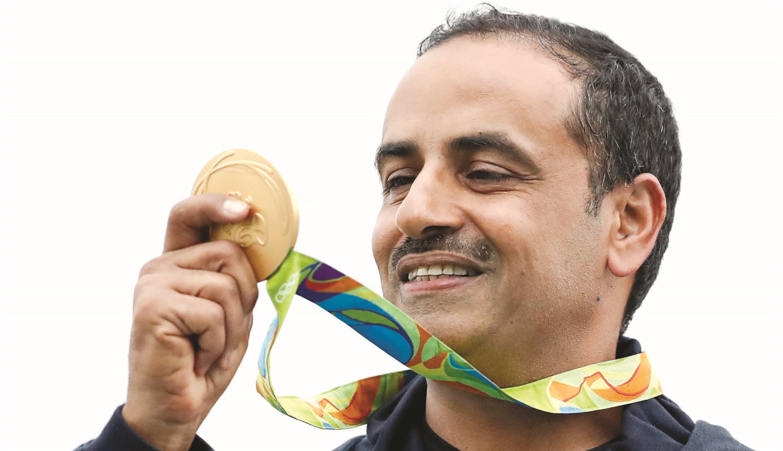 u0627u0644u062fu064au062du0627u0646u064a u0645u064fu062au0648u0651u062cu0627u064b u0628u0627u0644u0630u0647u0628u064au0629 u0627u0644u062au064a u00abu0642u0646u0635u0647u0627u00bb u0641u064a u0623u0648u0644u0645u0628u064au0627u062f u0631u064au0648