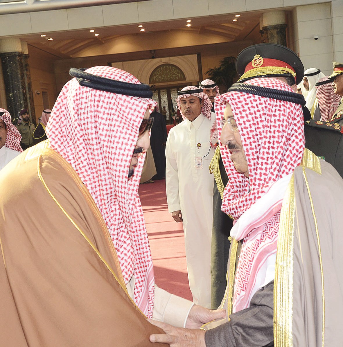 صاحب السمو مودعاً ضيفه الكبير