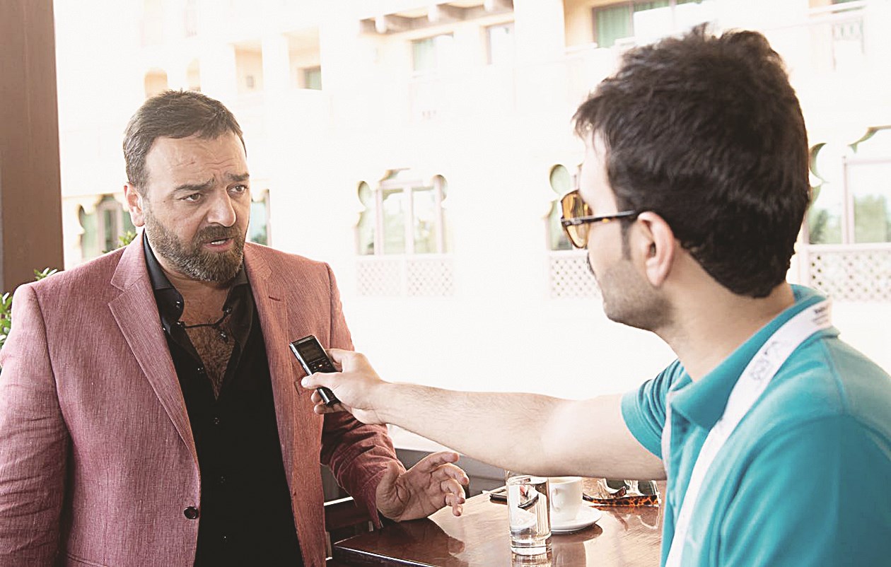 u0633u0627u0645u0631 u0627u0644u0645u0635u0631u064a u0645u062au062du062fu062bu0627u064b u0644u0644u0632u0645u064au0644 u0641u064au0635u0644 u0627u0644u062au0631u0643u064a (u062au0635u0648u064au0631 u062cu0627u0633u0645 u0628u0627u0631u0648u0646)