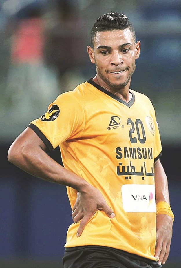 u0634u0631u064au0641 u0627u0644u0646u0648u0627u064au0634u0629 u064au0639u064au0634 u00abu0627u0644u062eu064au0628u0629u00bb u0641u064a u0627u0644u0642u0627u062fu0633u064au0629 (u0627u0644u0623u0632u0631u0642 u062fu0648u062a u0643u0648u0645)