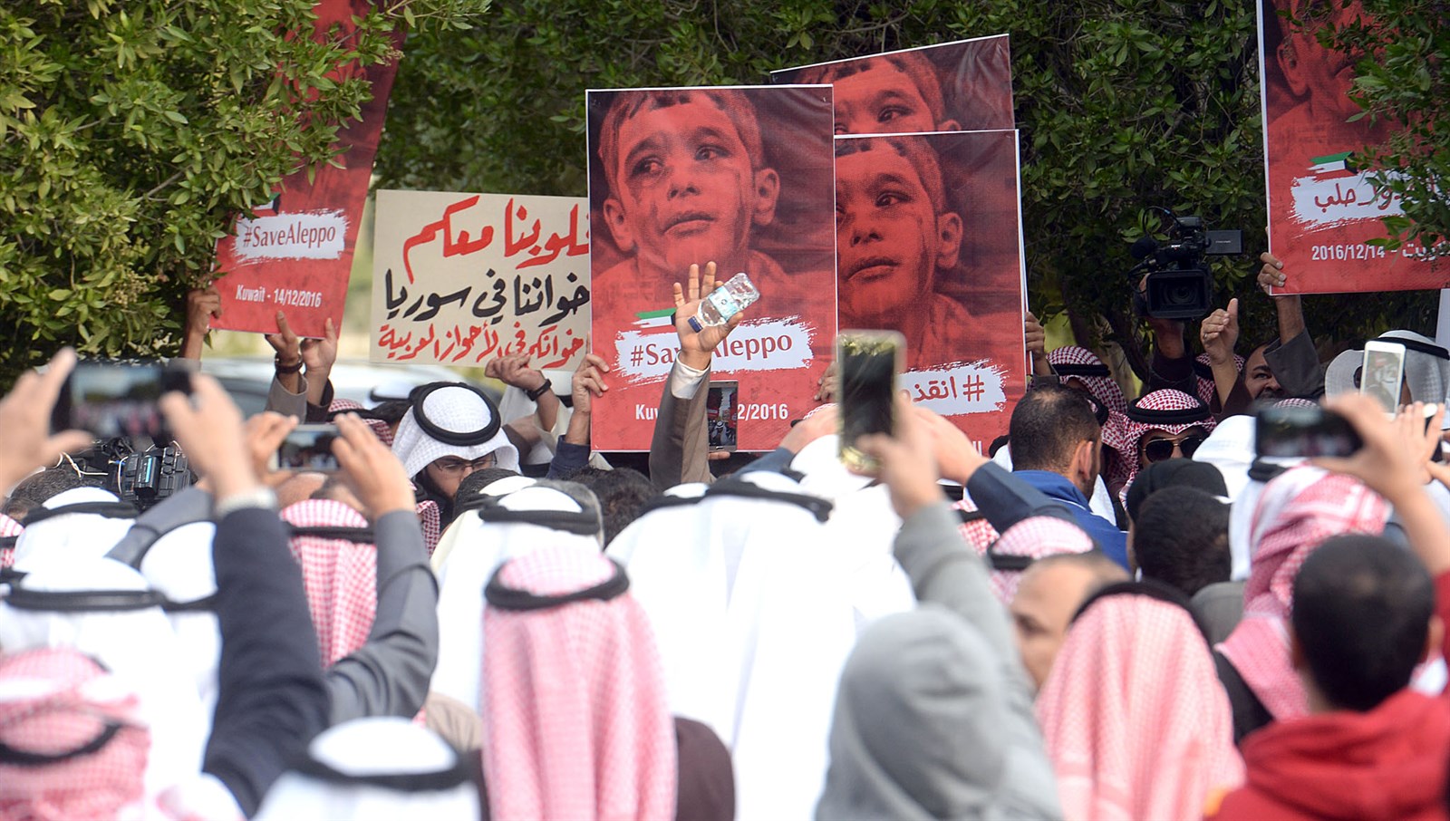 الشعب يتضامن مع الأشقاء في حلب