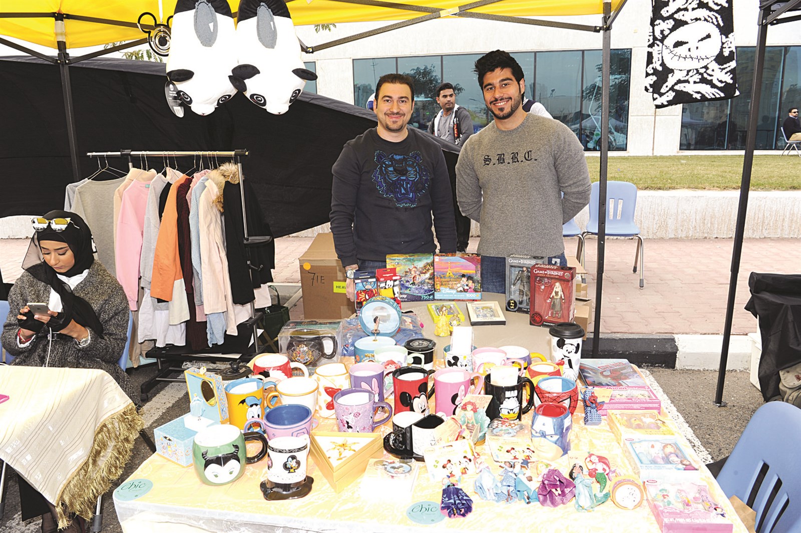 ... وطلاب مشاركون