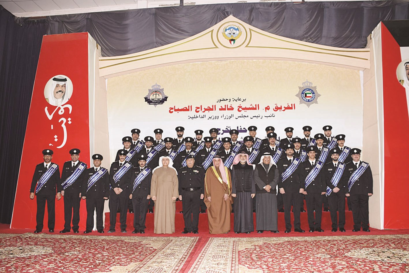 ...ومتوسطاً المحققين العسكريين