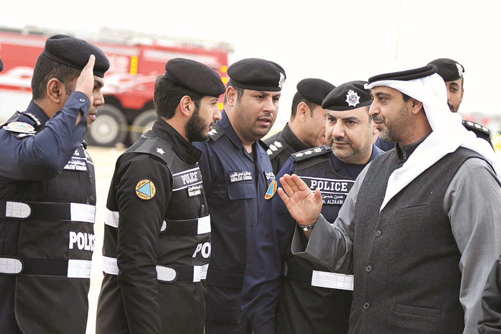 محمد العبدالله محييا رجال وزارة الداخلية المشاركين في التمرين