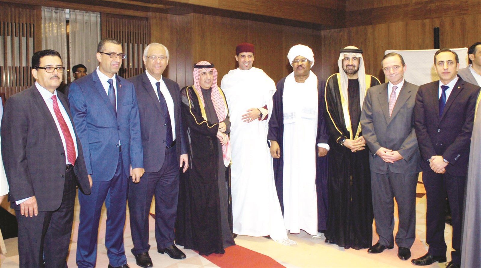 u0627u0644u062fu064au062du0627u0646u064a u064au062au0648u0633u0637 u0633u0641u0631u0627u0621 u0644u0628u0646u0627u0646 u0648u0627u0644u0623u0631u062fu0646 u0648u0627u0644u0625u0645u0627u0631u0627u062a u0648u0627u0644u0633u0648u062fu0627u0646 u0648u0645u0635u0631 u0648u062au0648u0646u0633 (u062au0635u0648u064au0631 u0643u0631u0645 u0630u064au0627u0628)