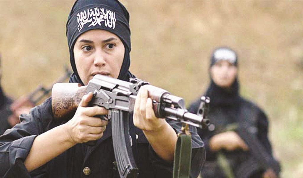 هند صبري في مشهد من «زهرة حلب»