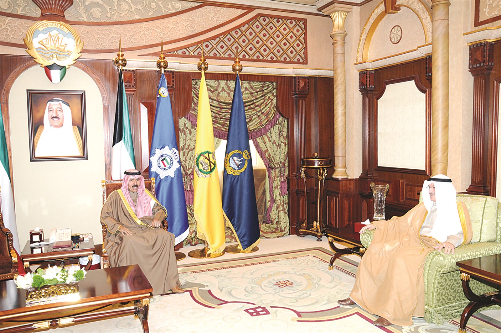 ... والسفير القناعي