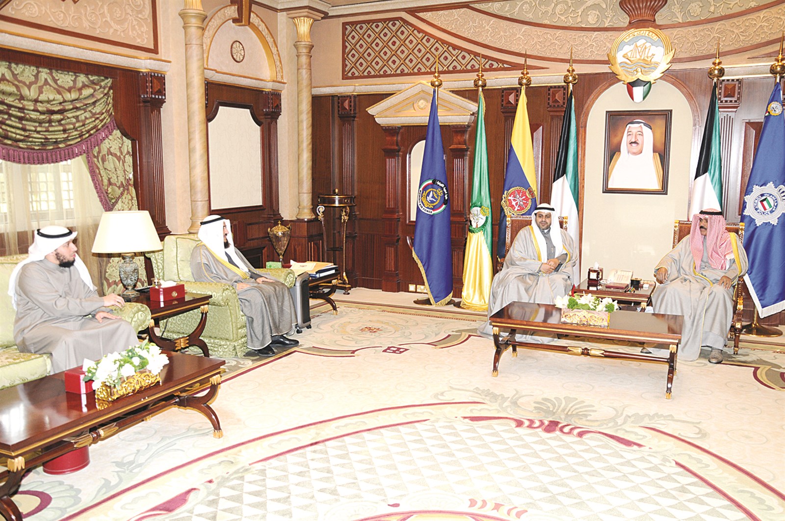 ولي العهد مستقبلاً الجبري وعمادي والعيناتي