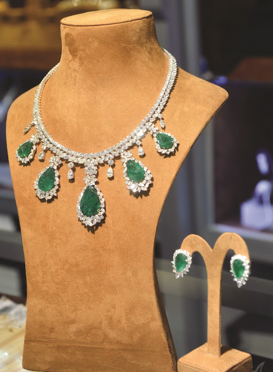 ... وأخرى مرصعة بالأحجار الكريمة