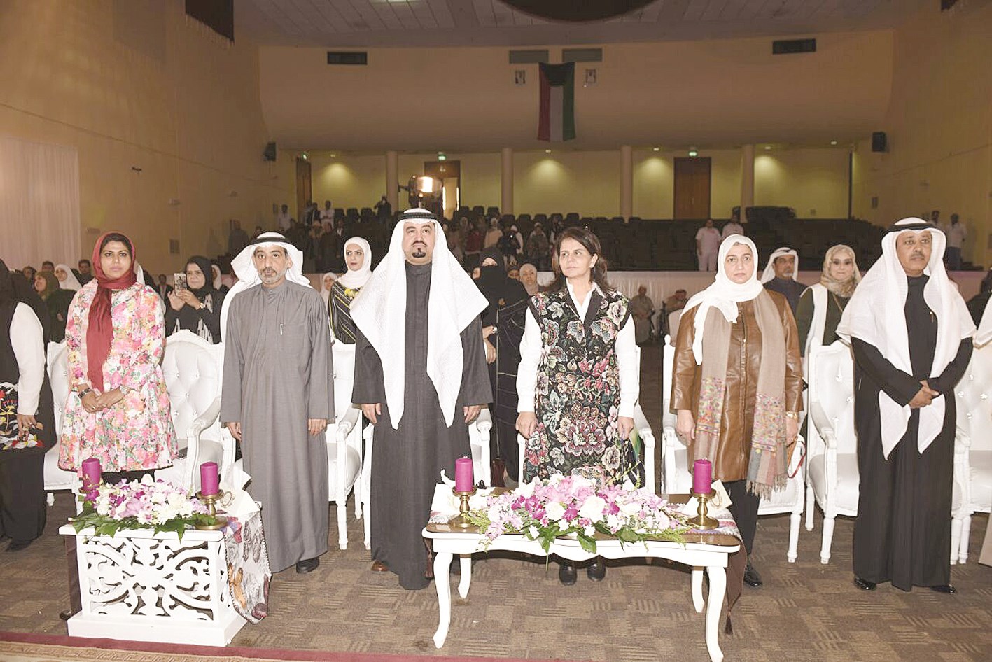 u062du0636u0648u0631 u0627u0644u062du0641u0644 u0648u0642u0648u0641u0627u064b u0641u064a u0628u062fu0627u064au0629 u0627u0644u062du0641u0644