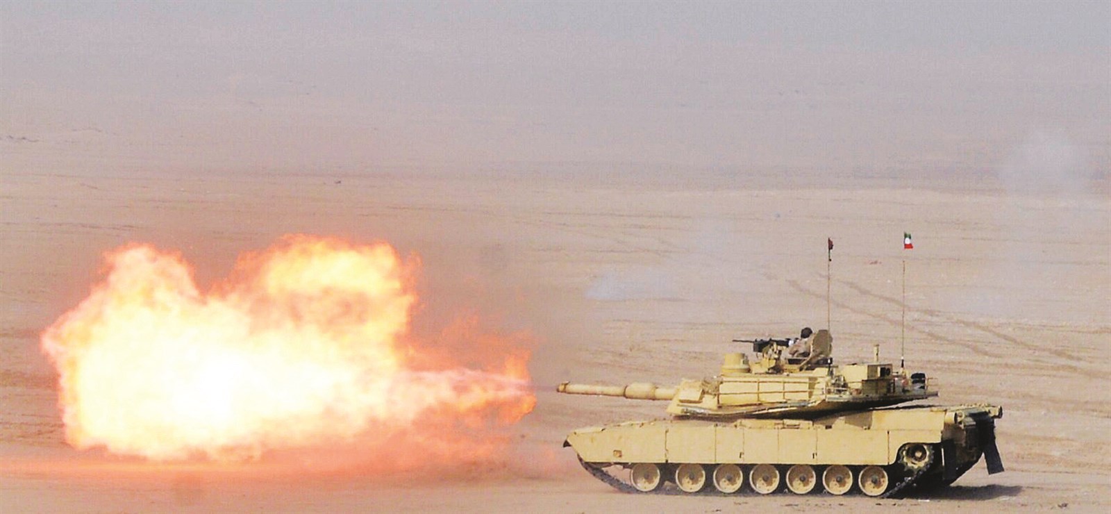 قصف بالذخيرة الحية